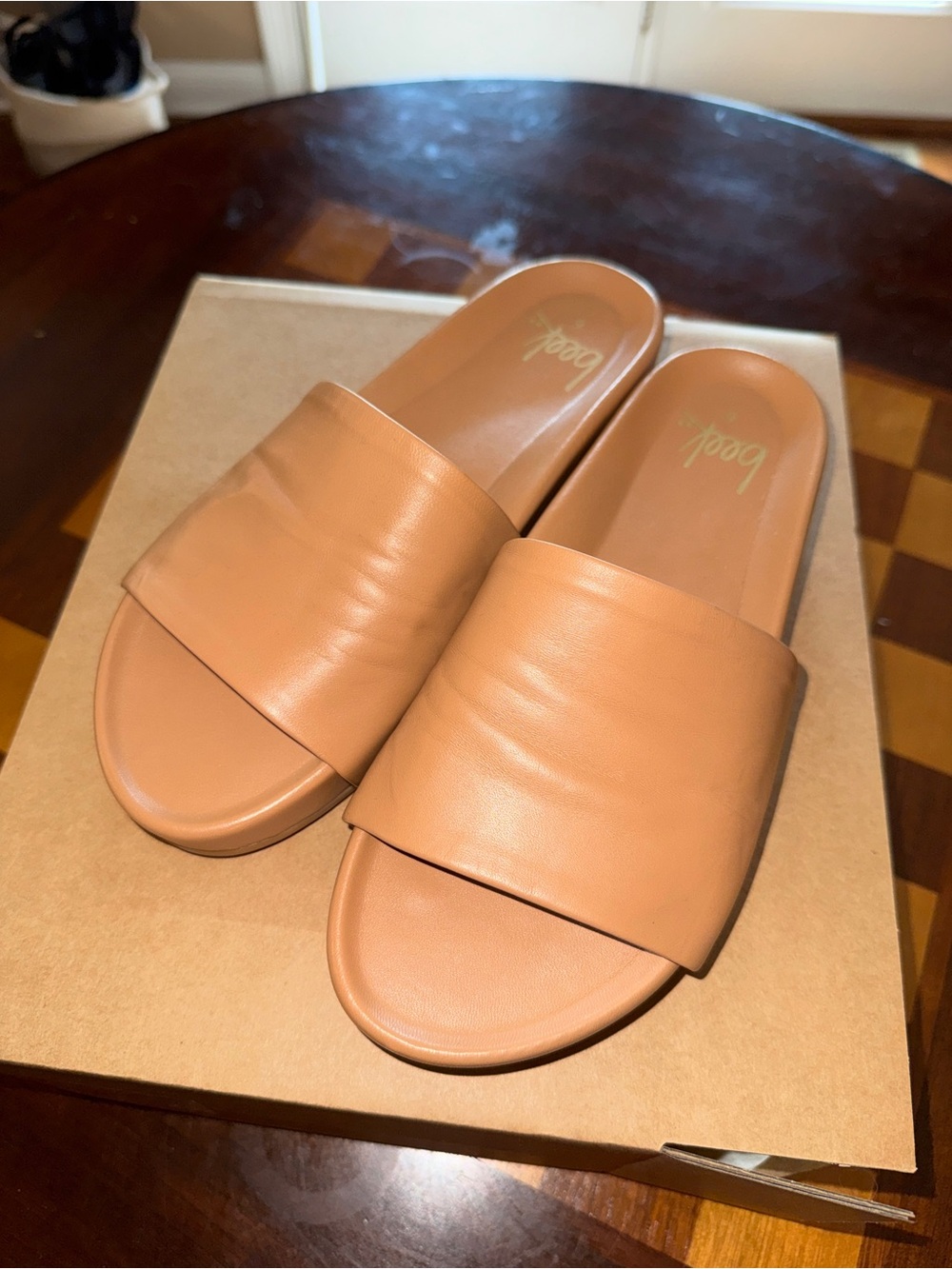 Beek Pelican Platform Sandals size 6
